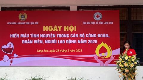 Đoàn viên Công đoàn cơ sở Sở Tài chính tham gia Ngày hội hiến máu tình nguyện năm 2025