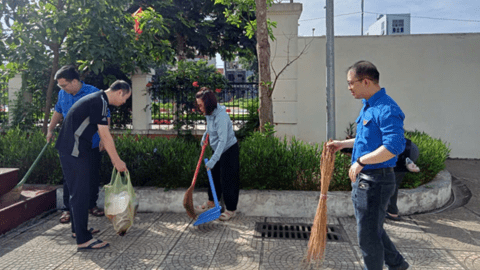 Sở Tài chính tích cực hưởng ứng phong trào thi đua "Toàn dân chung tay bảo vệ môi trường, vì một Việt Nam xanh-sạch- đẹp"